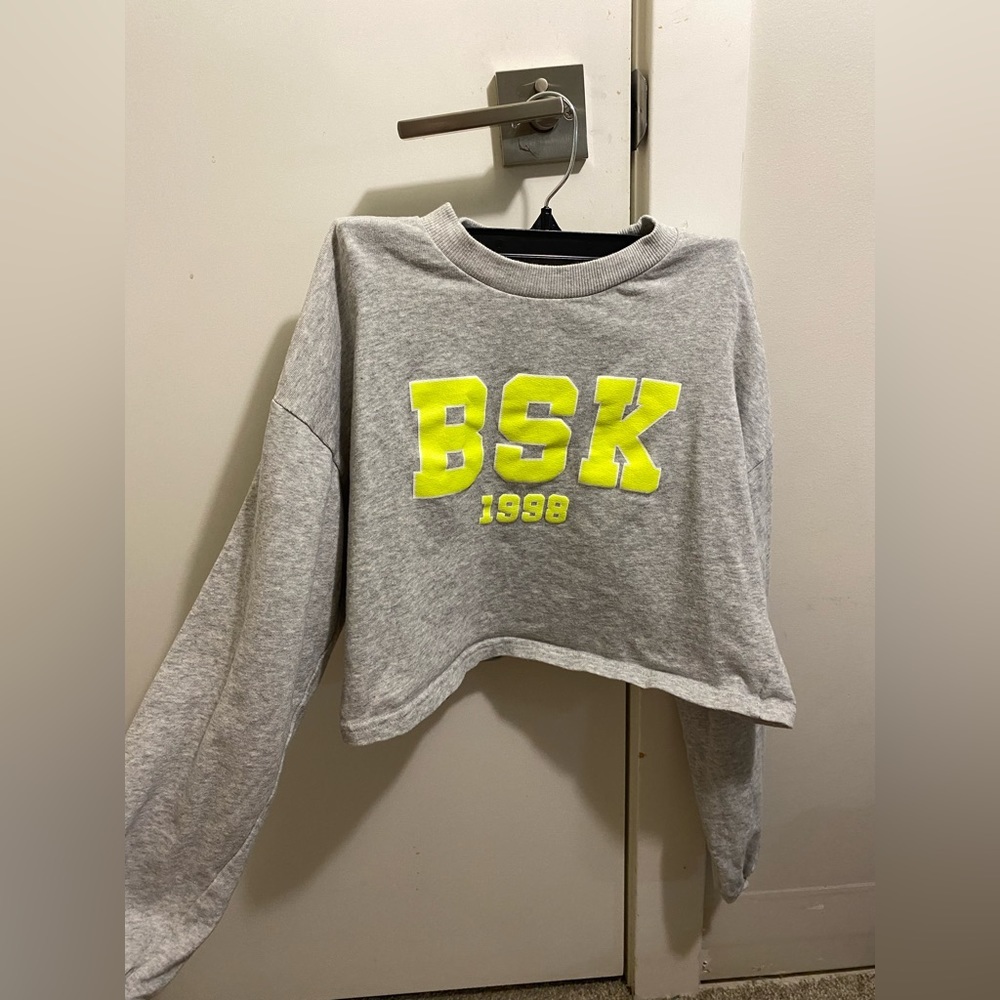Bershka 1998 Cropped Hoodie​